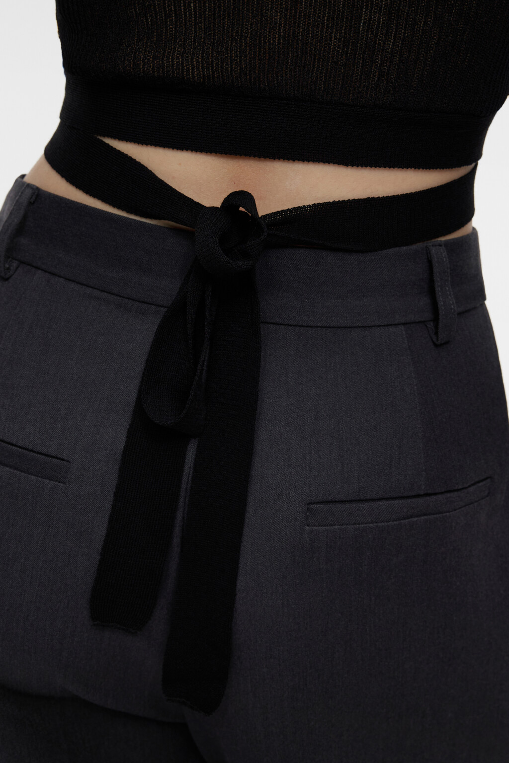 Лонгслив-поло вискозный укороченный с завязками на талии - цвет черный - 7