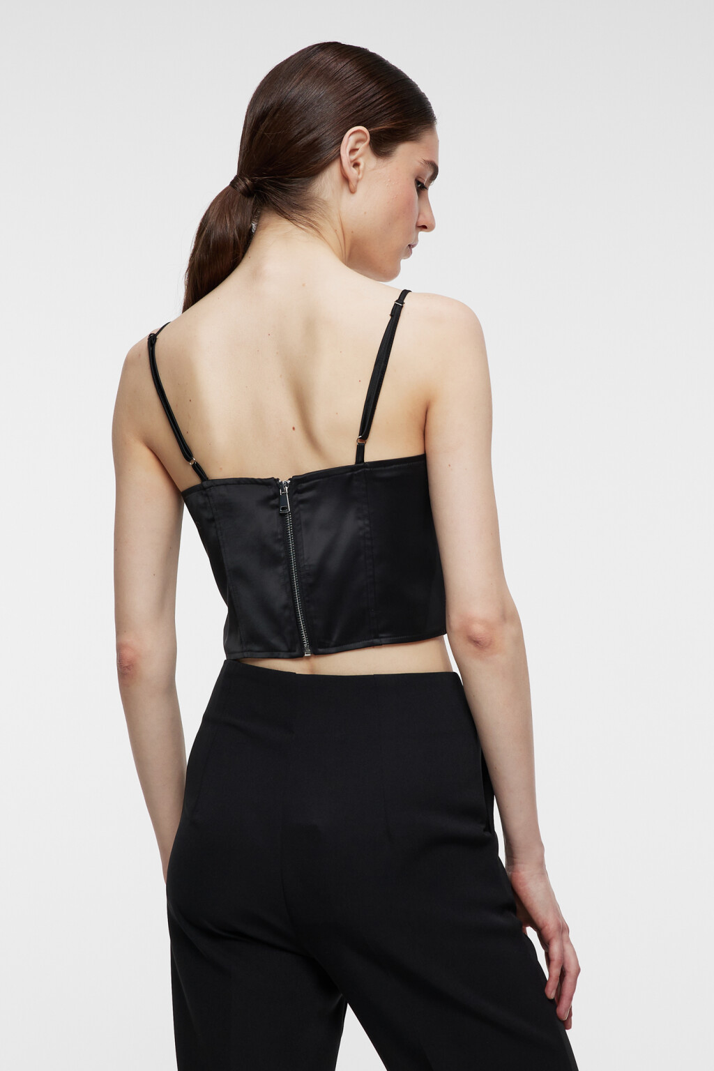 Топ-корсет атласный облегающий с фигурным вырезом - цвет черный - 3