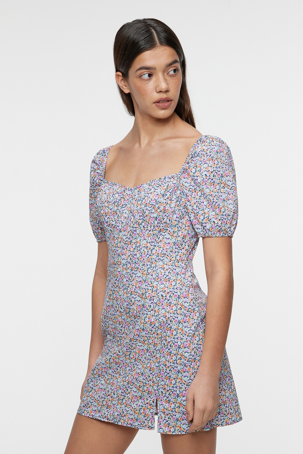 Платье мини хлопковое приталенное с рукавами-фонариками - цвет мультиколор - 2