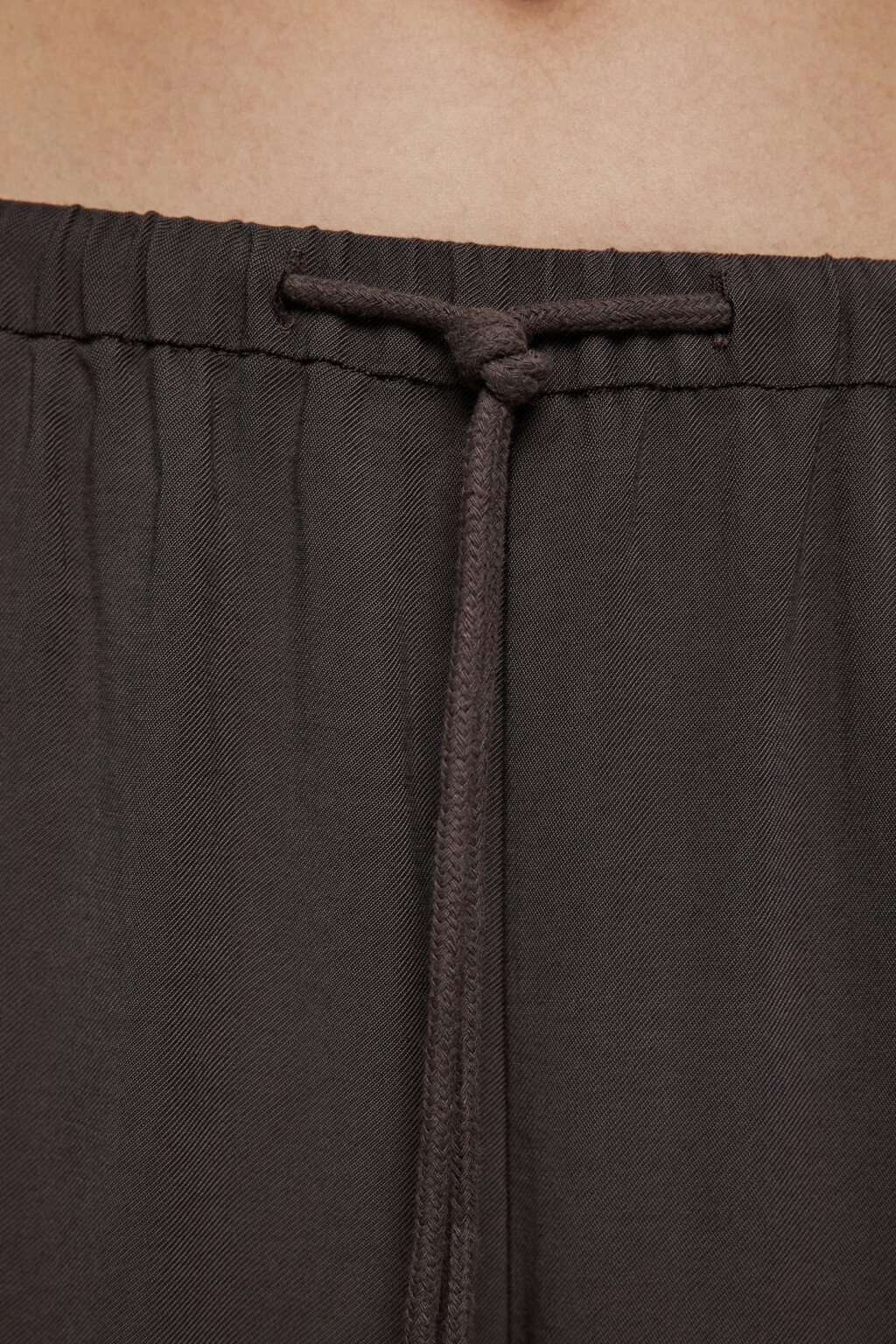 Брюки широкие вискозные с поясом на завязках - цвет коричневый - 5