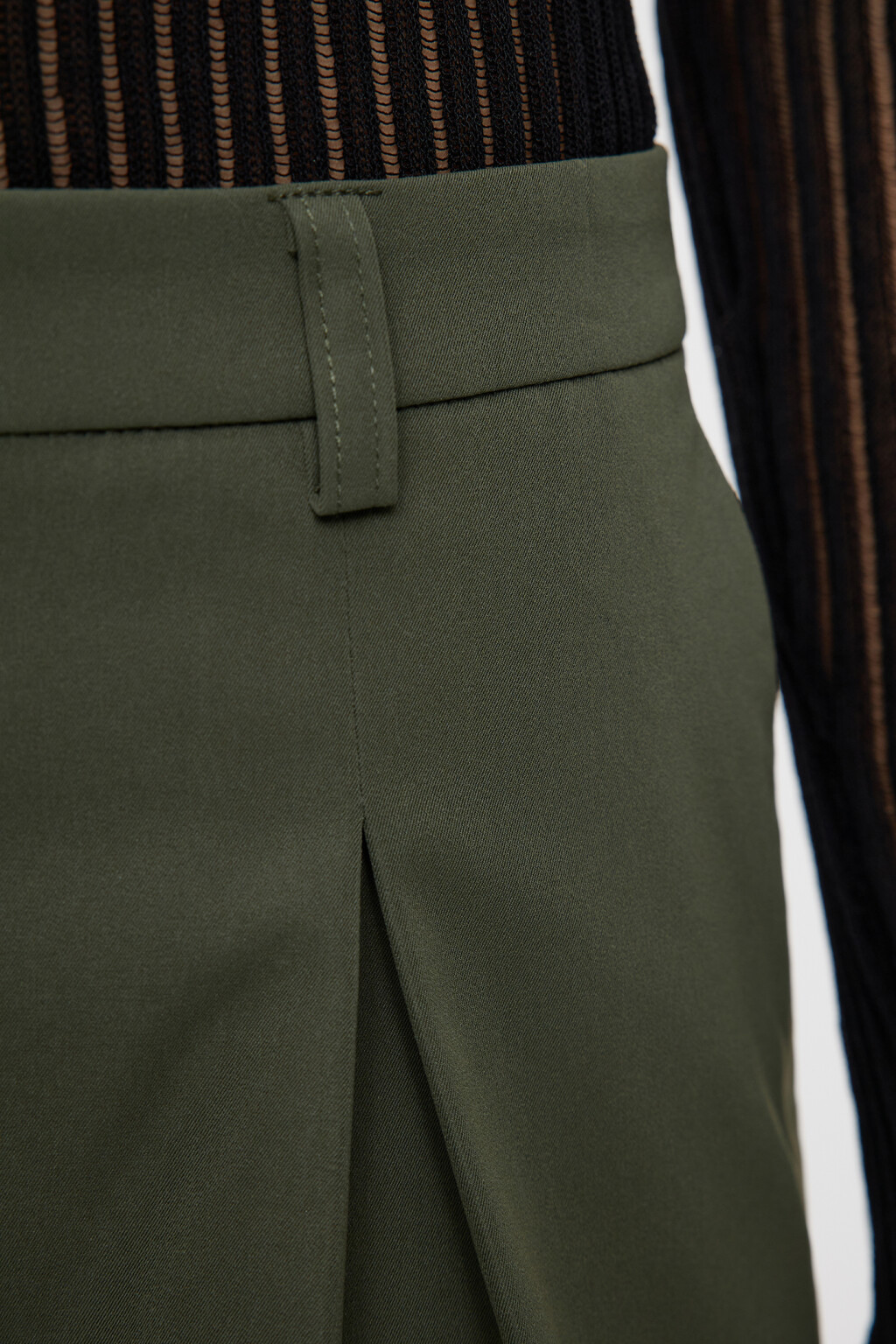 Юбка мини плиссированная костюмная со средней посадкой - цвет зеленый - 4