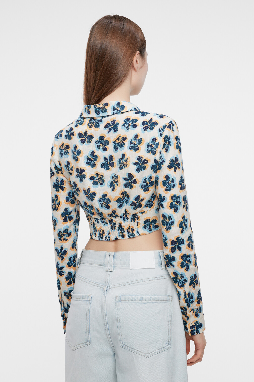 Блузка-рубашка льняная укороченная с драпировкой - цвет мультиколор - 3