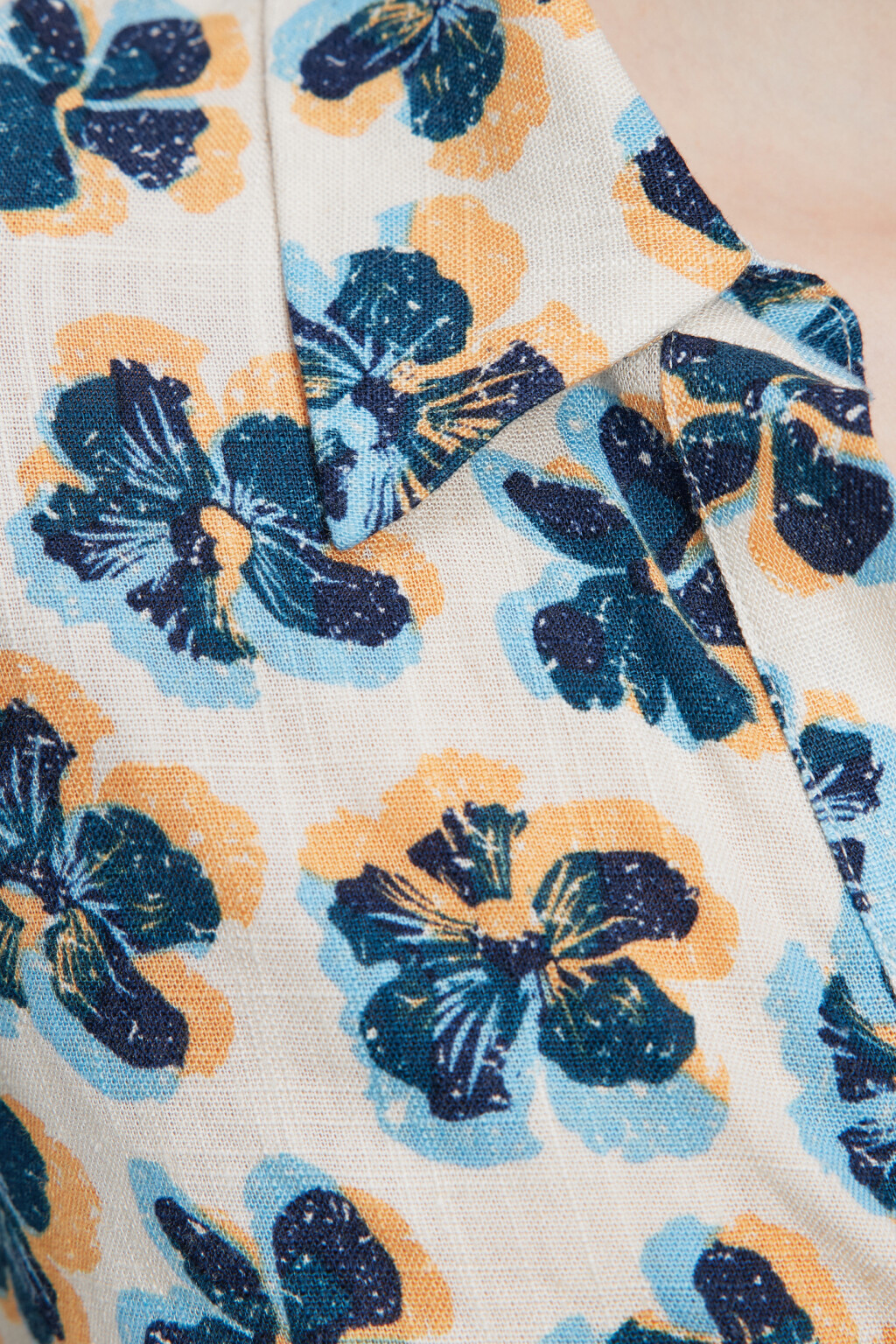 Блузка-рубашка льняная укороченная с драпировкой - цвет мультиколор - 6