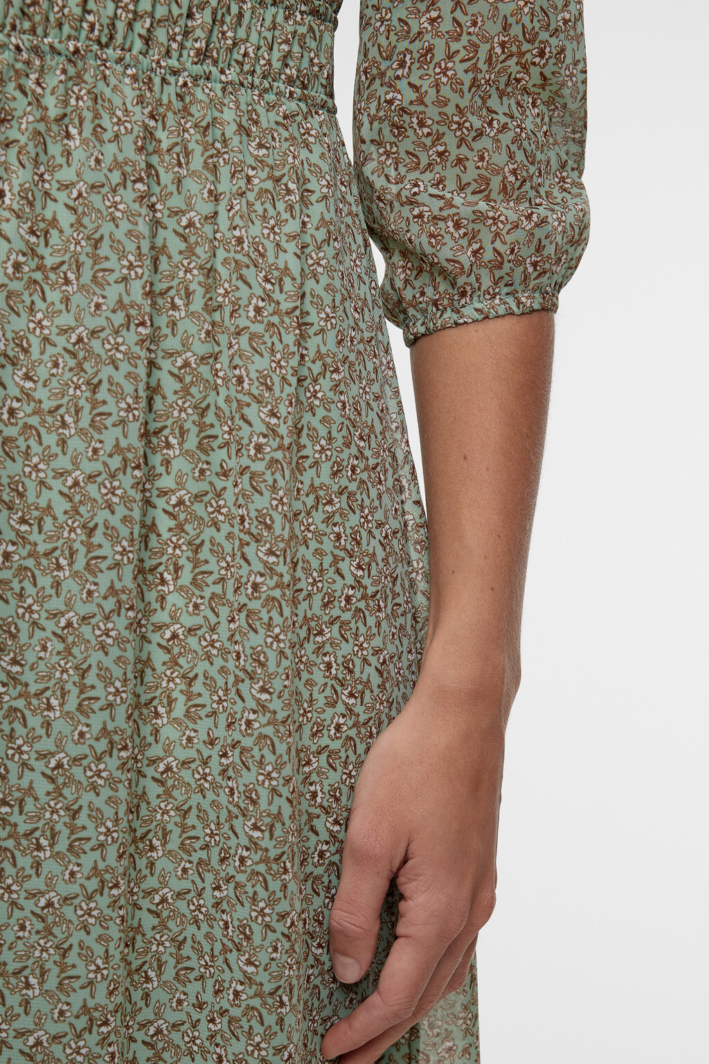 Платье миди шифоновое с V-вырезом и воланами - цвет зеленый - 7