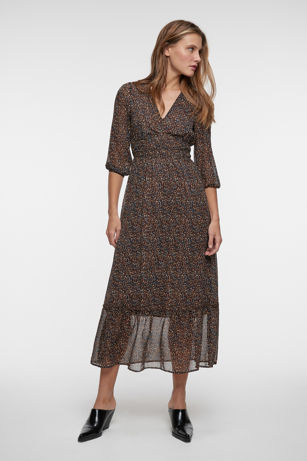 Платье миди шифоновое с V-вырезом и воланами - цвет бежевый - 1