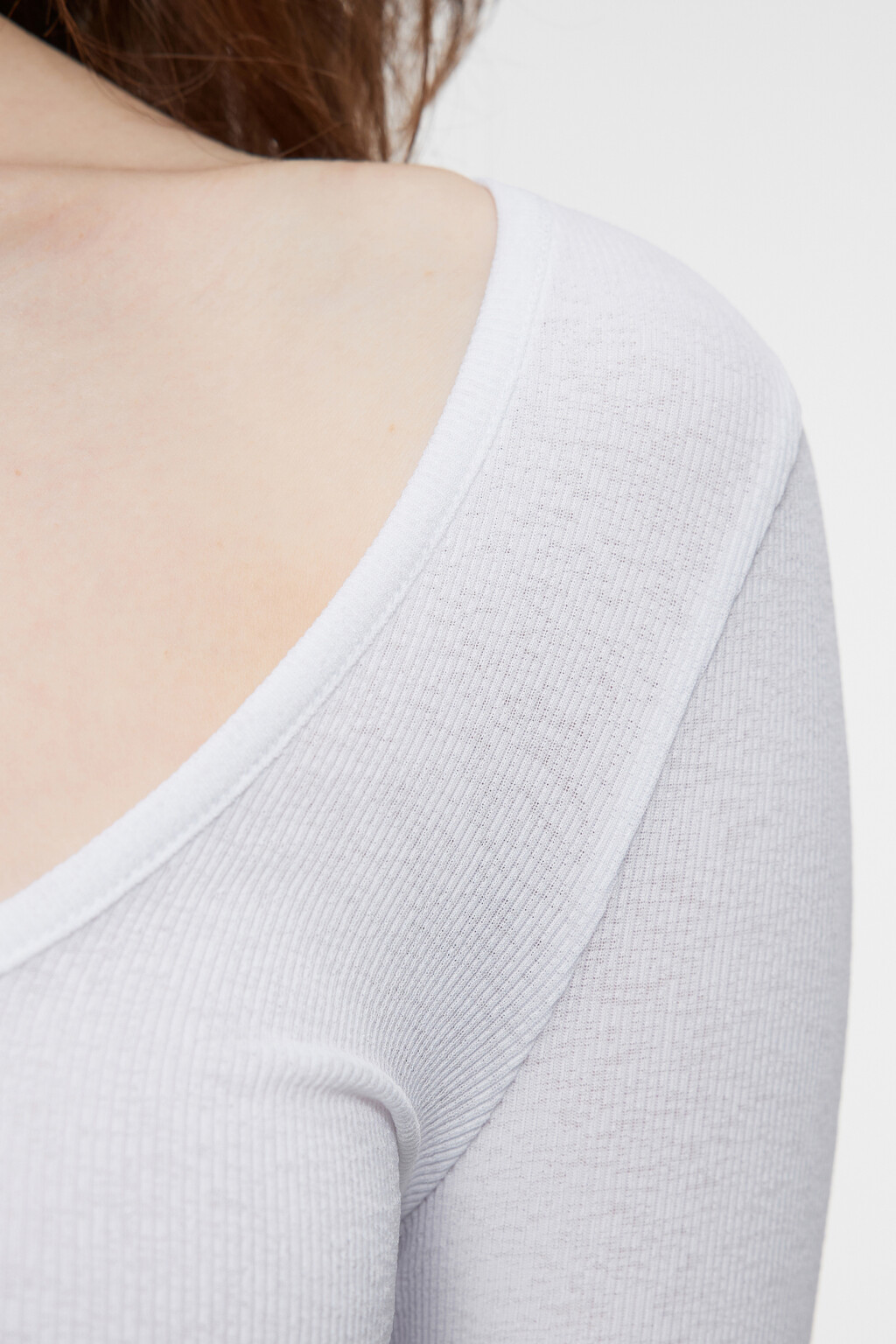 Лонгслив облегающий базовый с круглым вырезом - цвет белый - 5