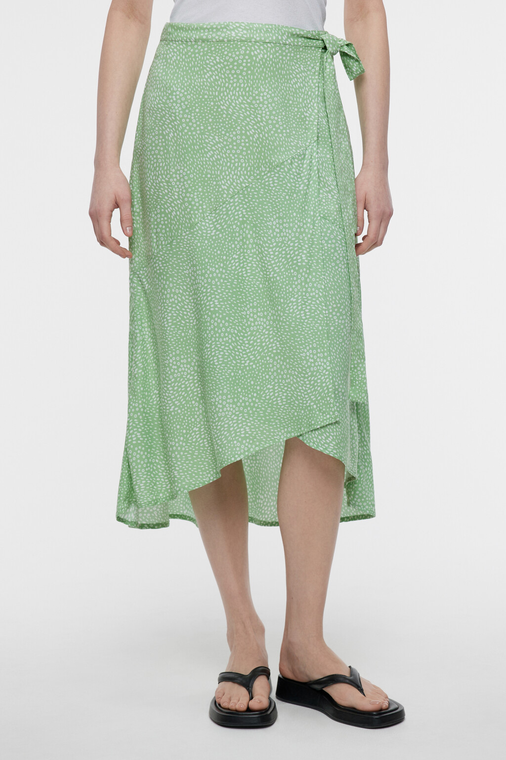 Юбка миди вискозная асимметричная с запахом и поясом - цвет зеленый - 1