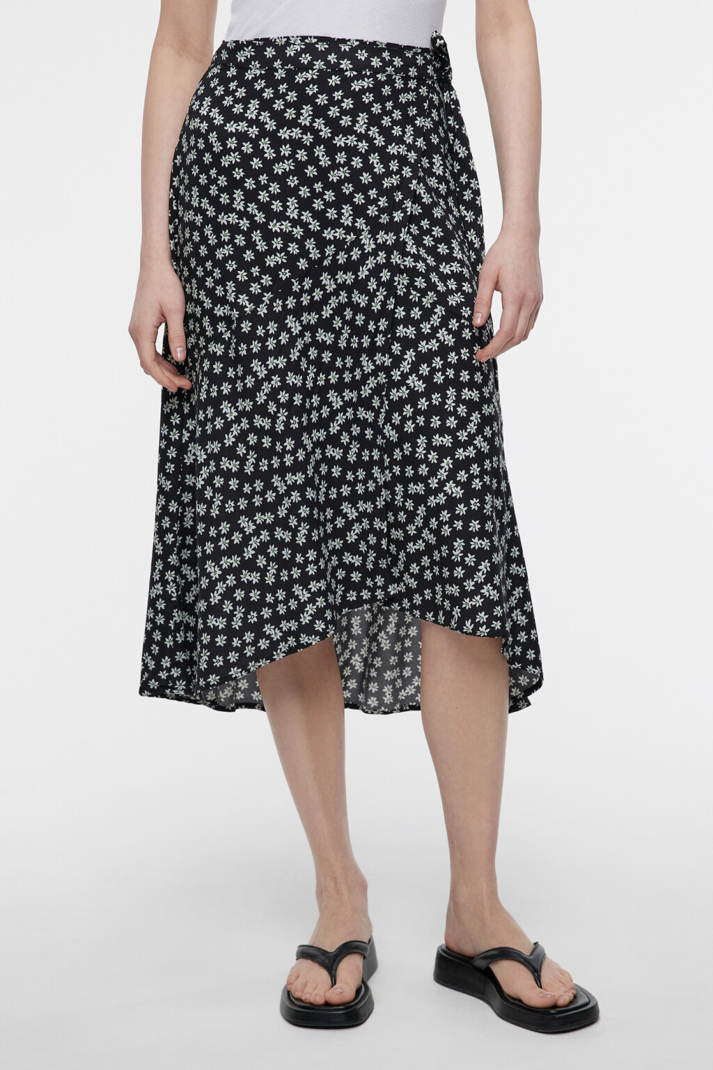 Юбка миди вискозная асимметричная с запахом и поясом - цвет черный - 1