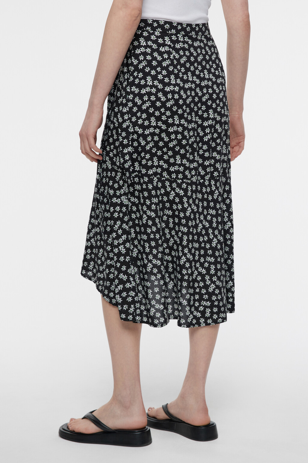 Юбка миди вискозная асимметричная с запахом и поясом - цвет черный - 3