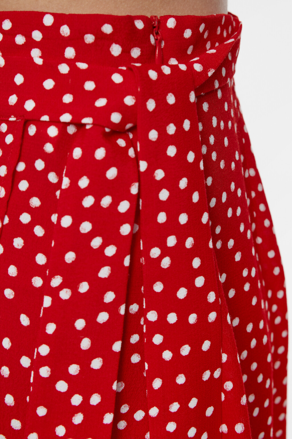 Юбка-шорты мини вискозная с поясом и цветочным принтом - цвет красный - 5