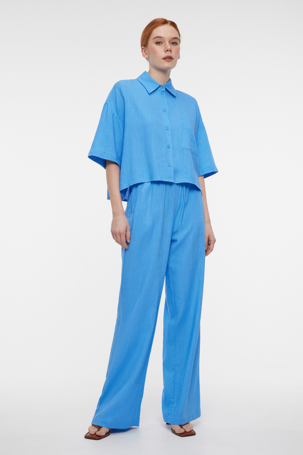 Брюки-палаццо широкие льняные с поясом на завязках - цвет голубой - 4