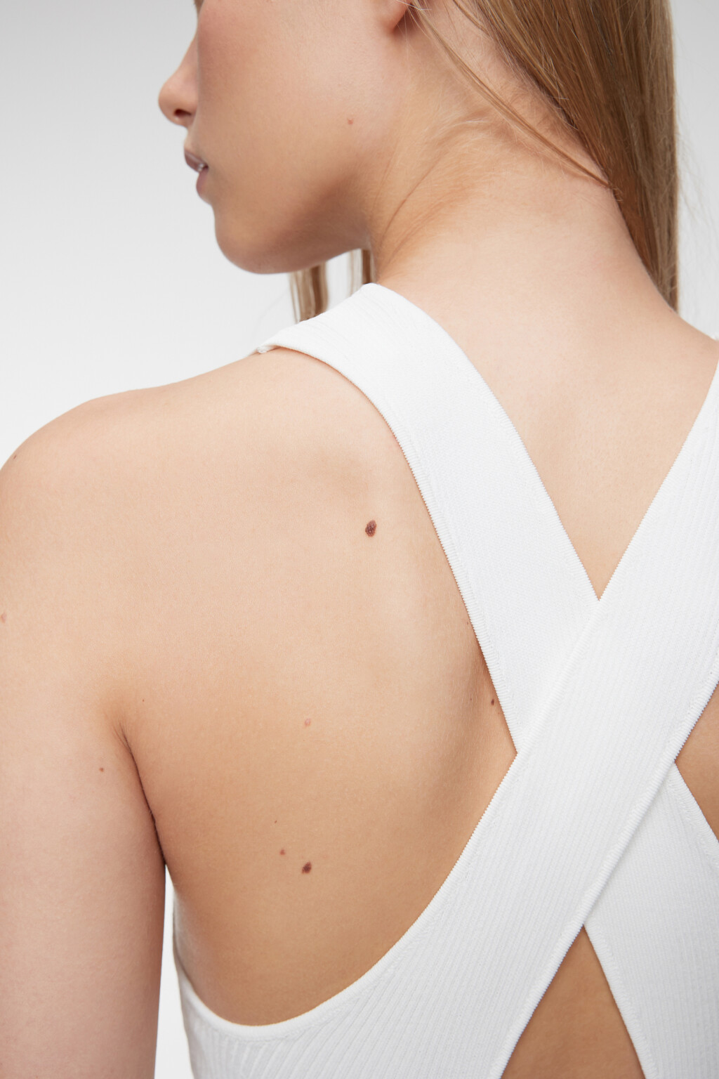 Платье-майка миди с широкими перекрещенными бретелями - цвет бежевый - 5