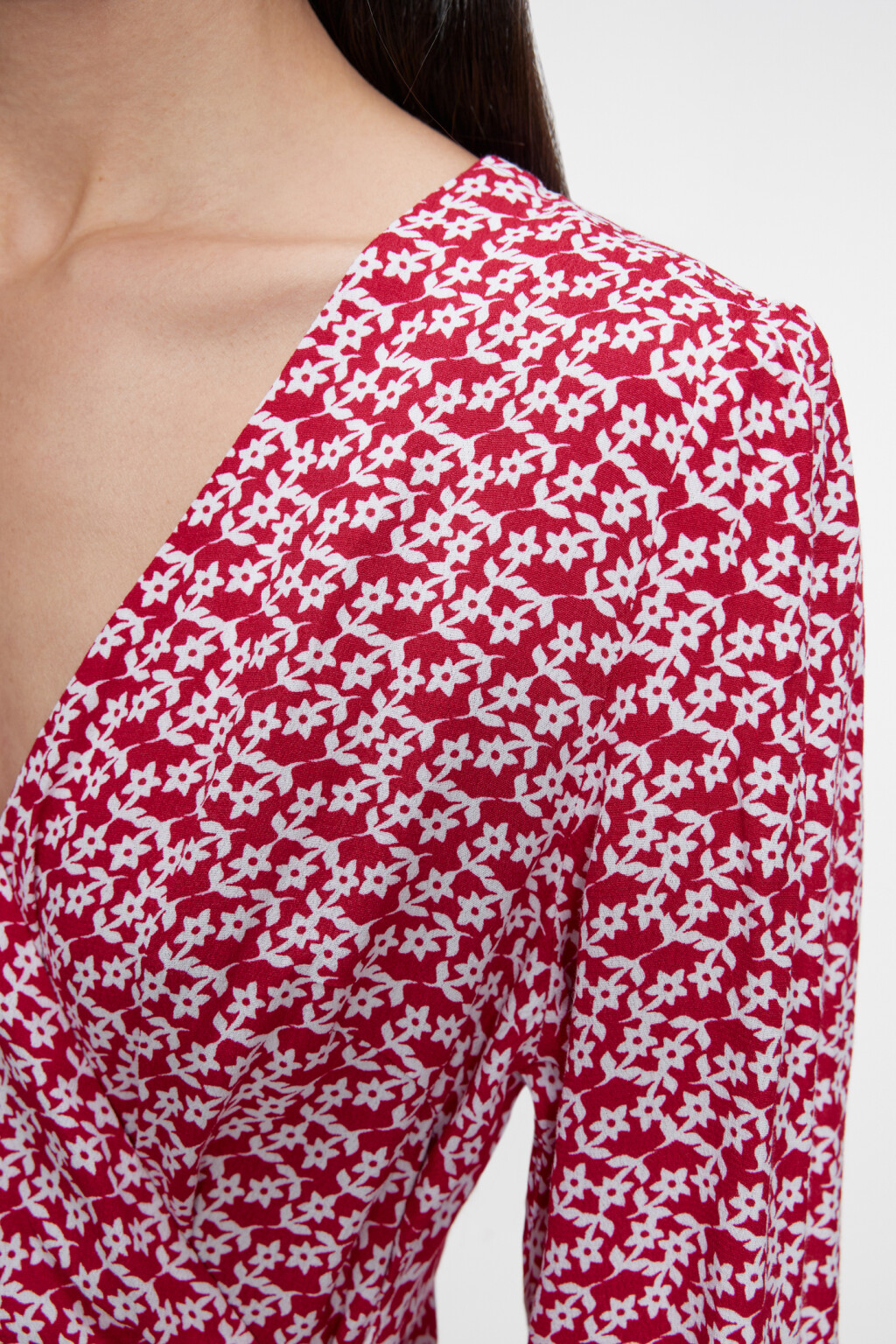 Платье миди вискозное с запахом и поясом - цвет красный - 5