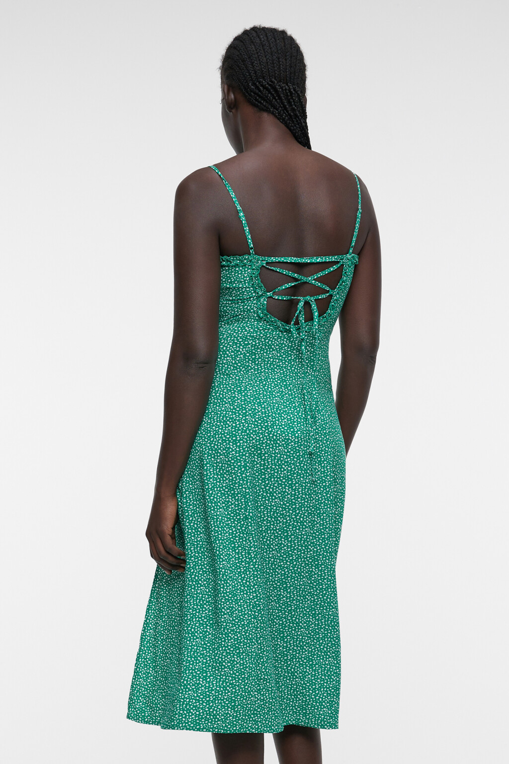 Сарафан миди вискозный с разрезом на бедре и оборками - цвет зеленый - 3