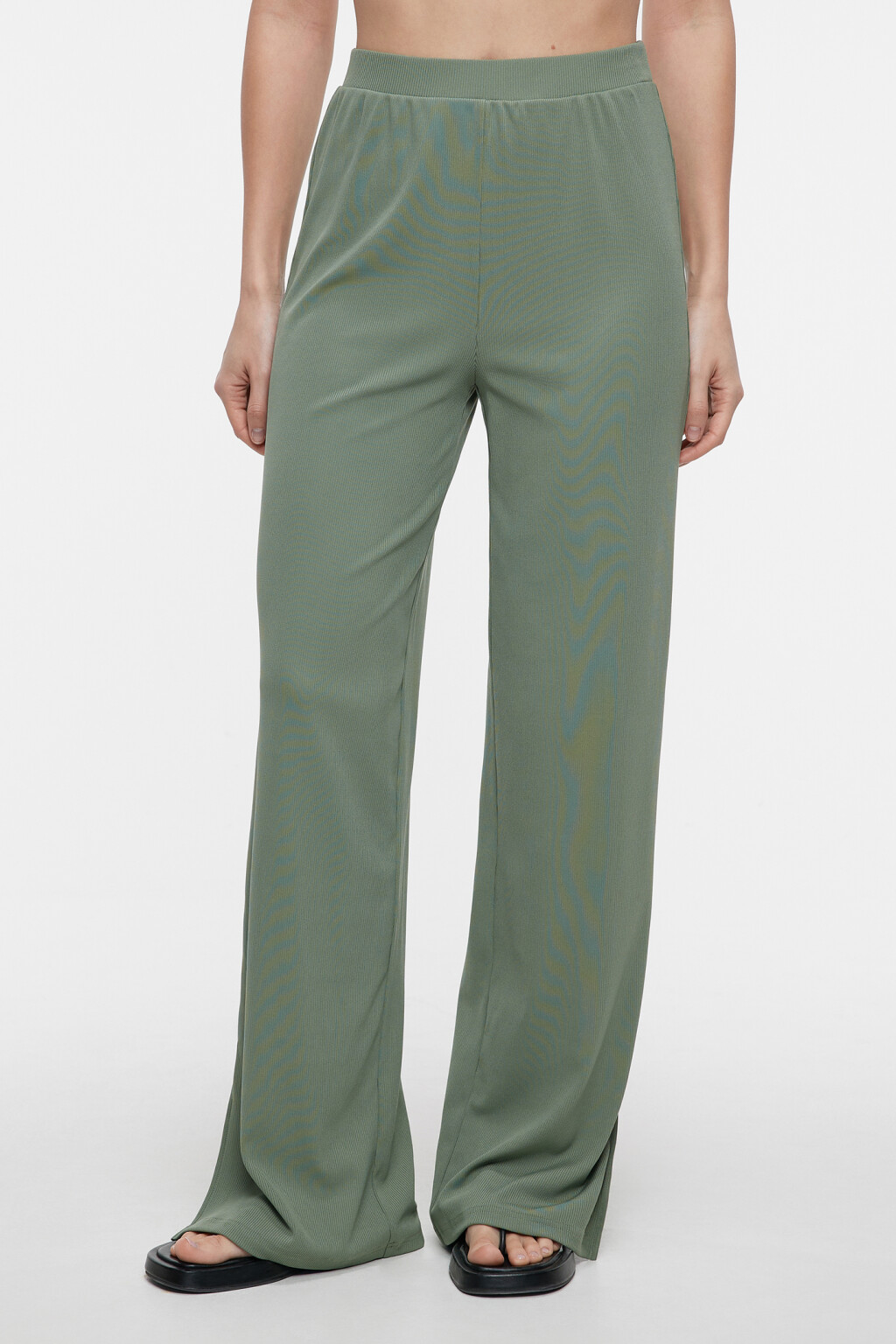 Брюки широкие костюмные с поясом на резинке - цвет зеленый - 1