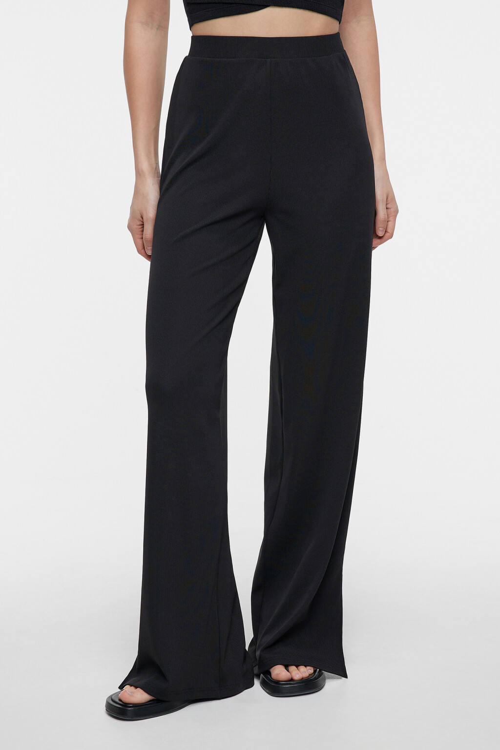 Брюки широкие костюмные с поясом на резинке - цвет черный - 2