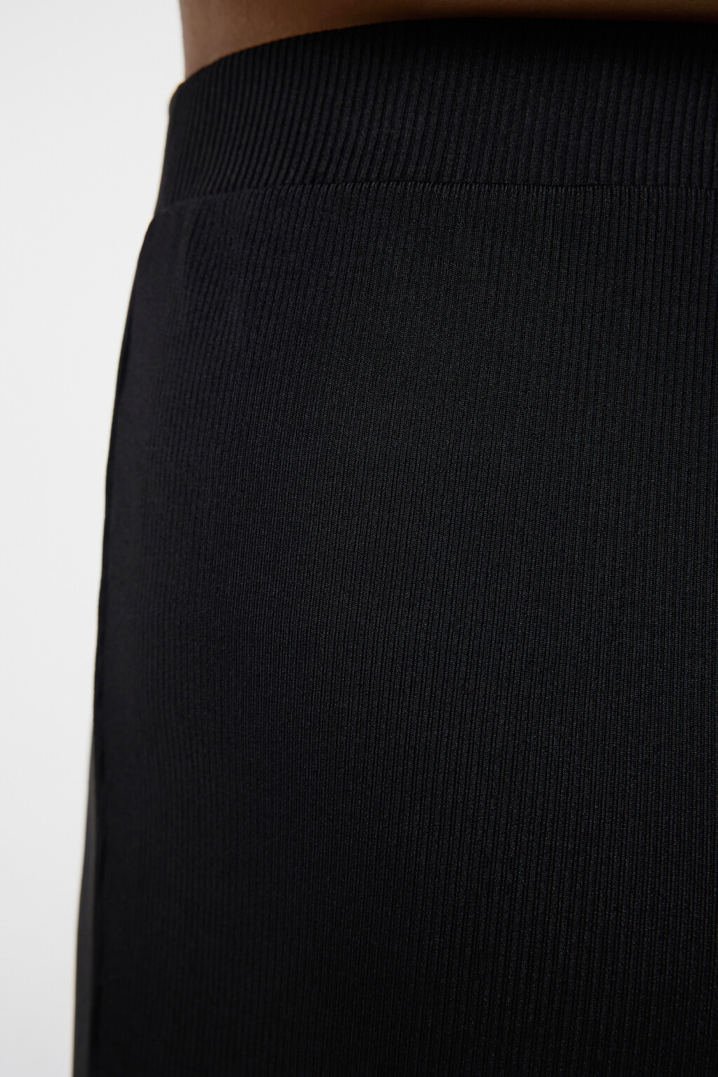 Брюки широкие костюмные с поясом на резинке - цвет черный - 6