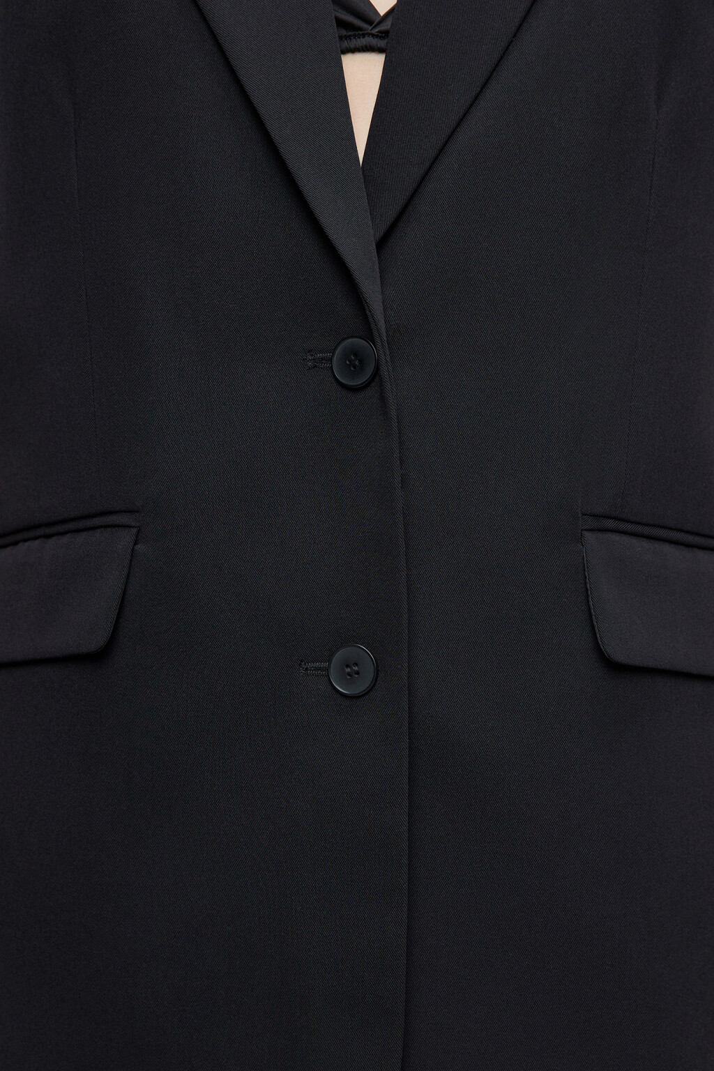 Жилет oversize удлиненный из костюмной ткани - цвет черный - 5