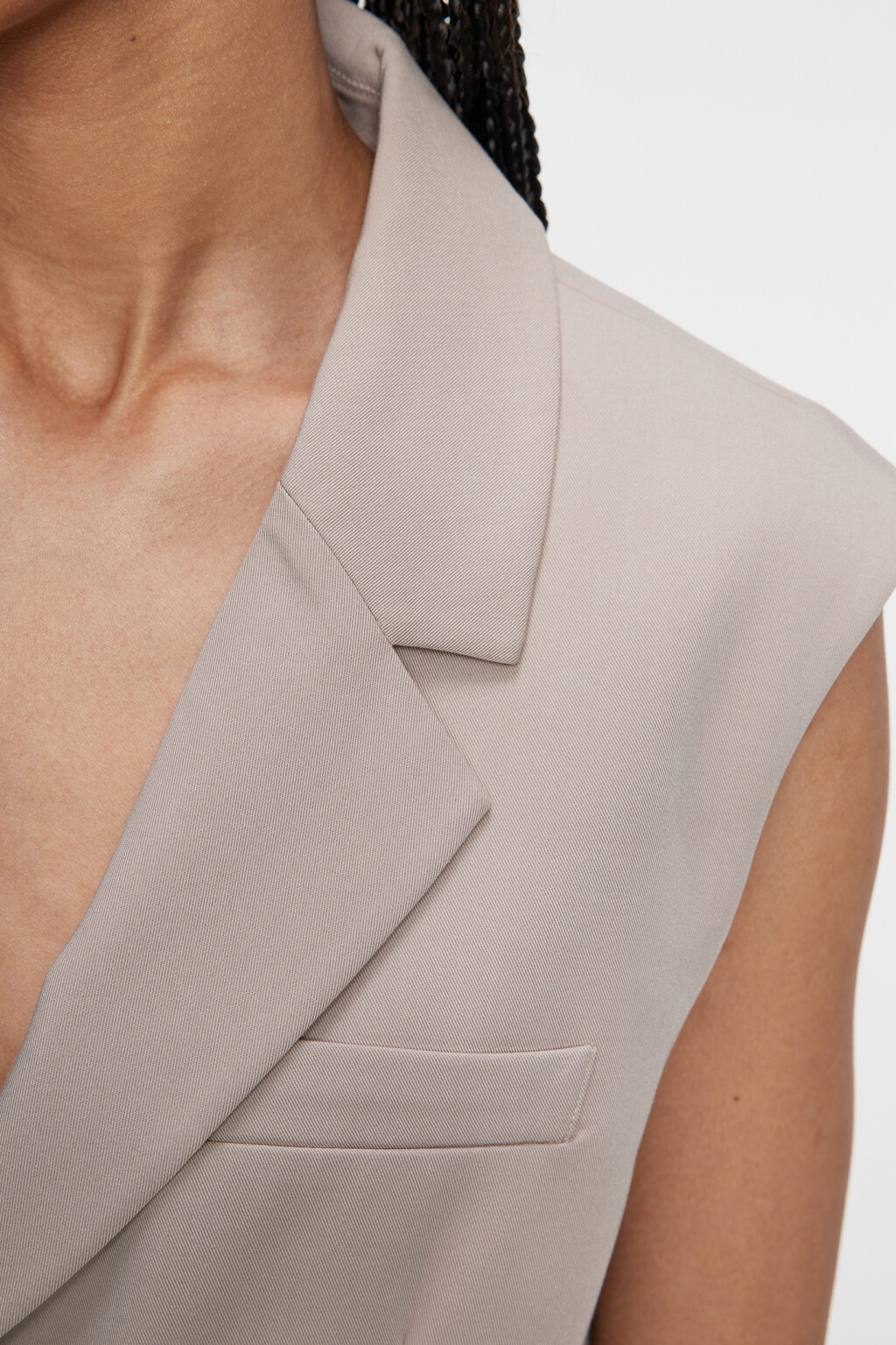 Жилет oversize удлиненный из костюмной ткани - цвет бежевый - 7