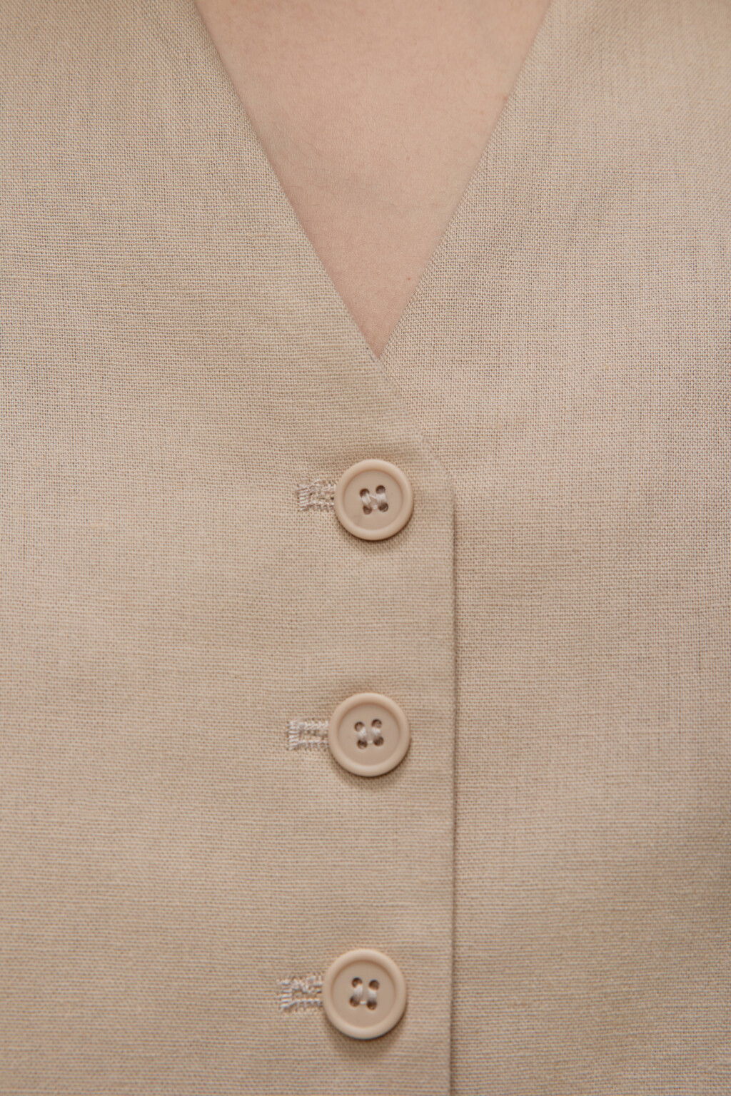 Жилет костюмный укороченный из льняной ткани - цвет бежевый - 5