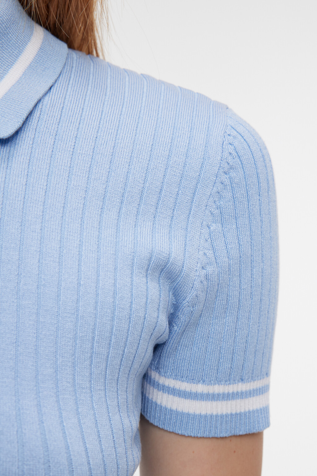 Футболка-поло вискозная укороченная в рубчик - цвет голубой - 6