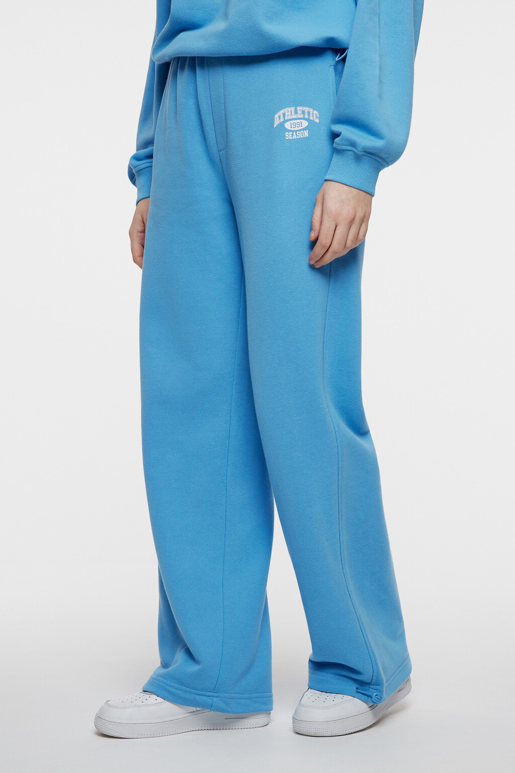 Брюки-джоггеры хлопковые с принтом и утяжками - цвет голубой - 2
