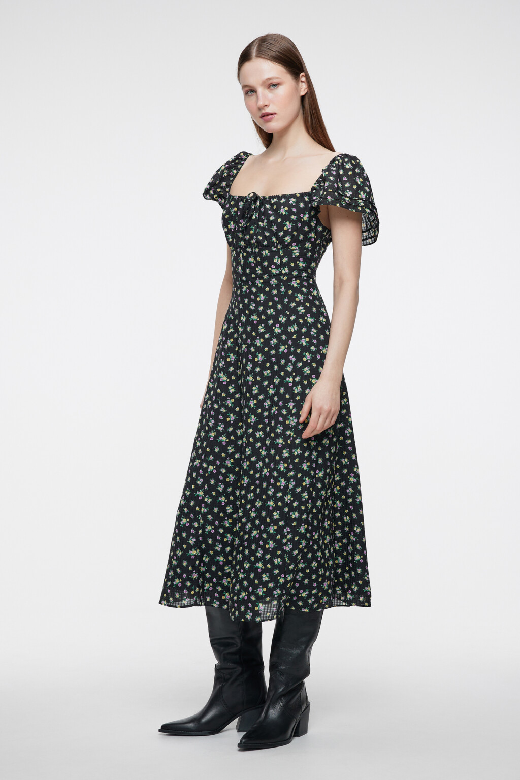 Платье миди приталенное с рукавами-крылышками и вырезом каре - цвет черный - 2