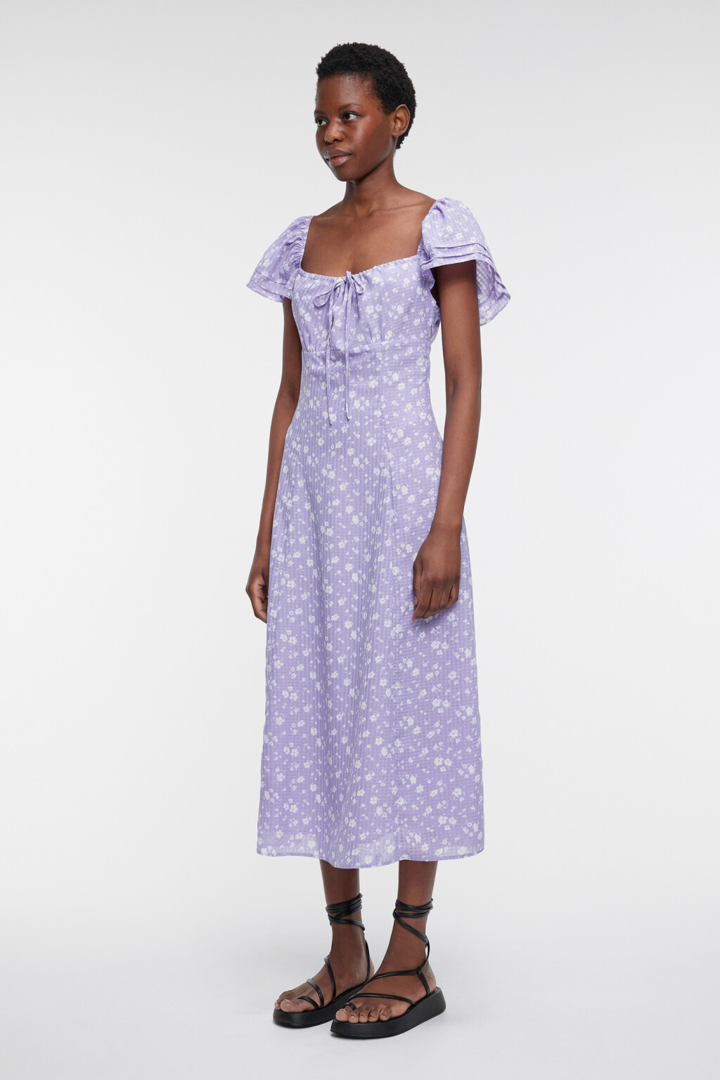 Платье миди приталенное с рукавами-крылышками и вырезом каре - цвет фиолетовый - 2