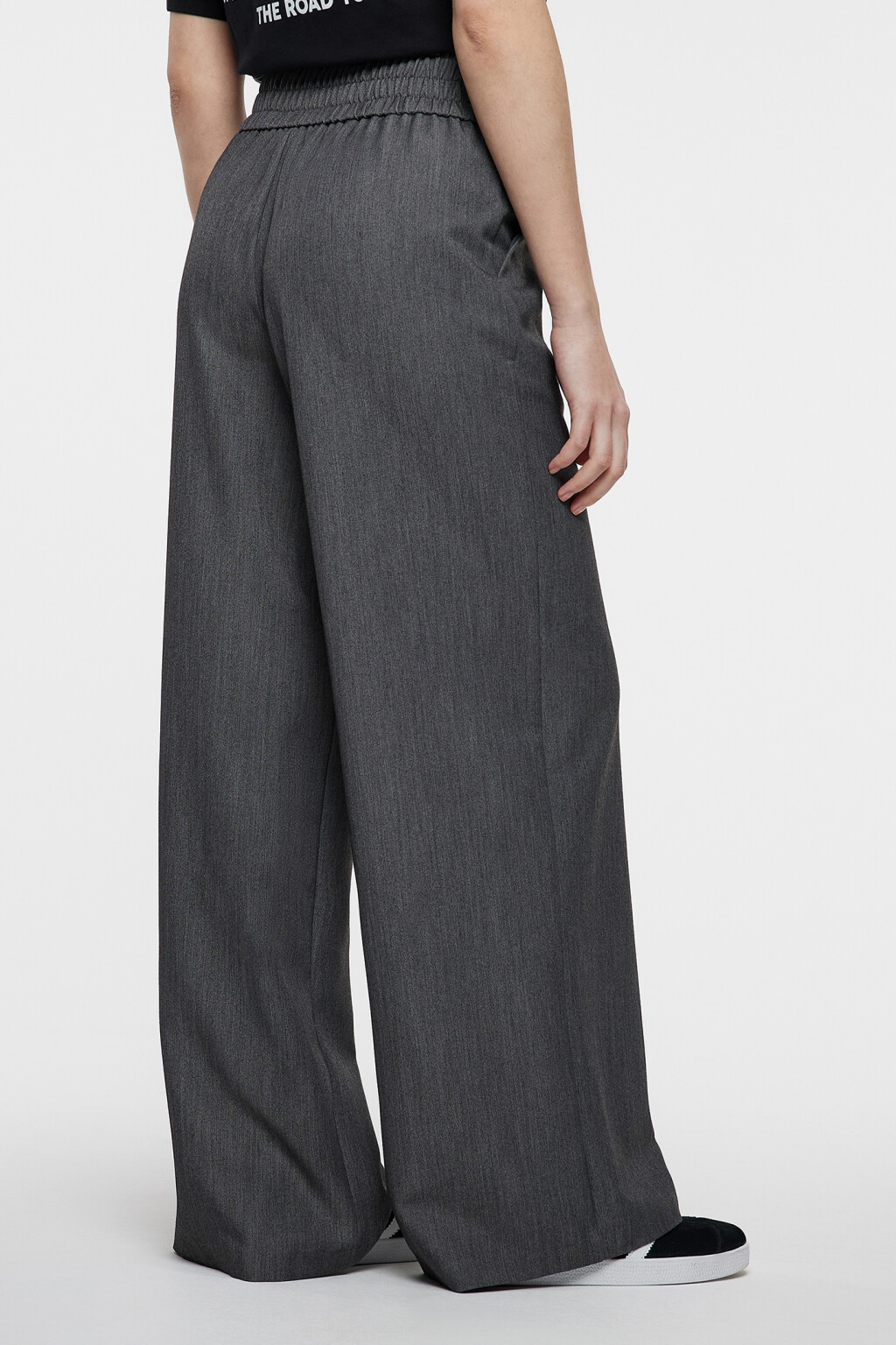 Брюки-палаццо костюмные с поясом на резинке - цвет серый - 3