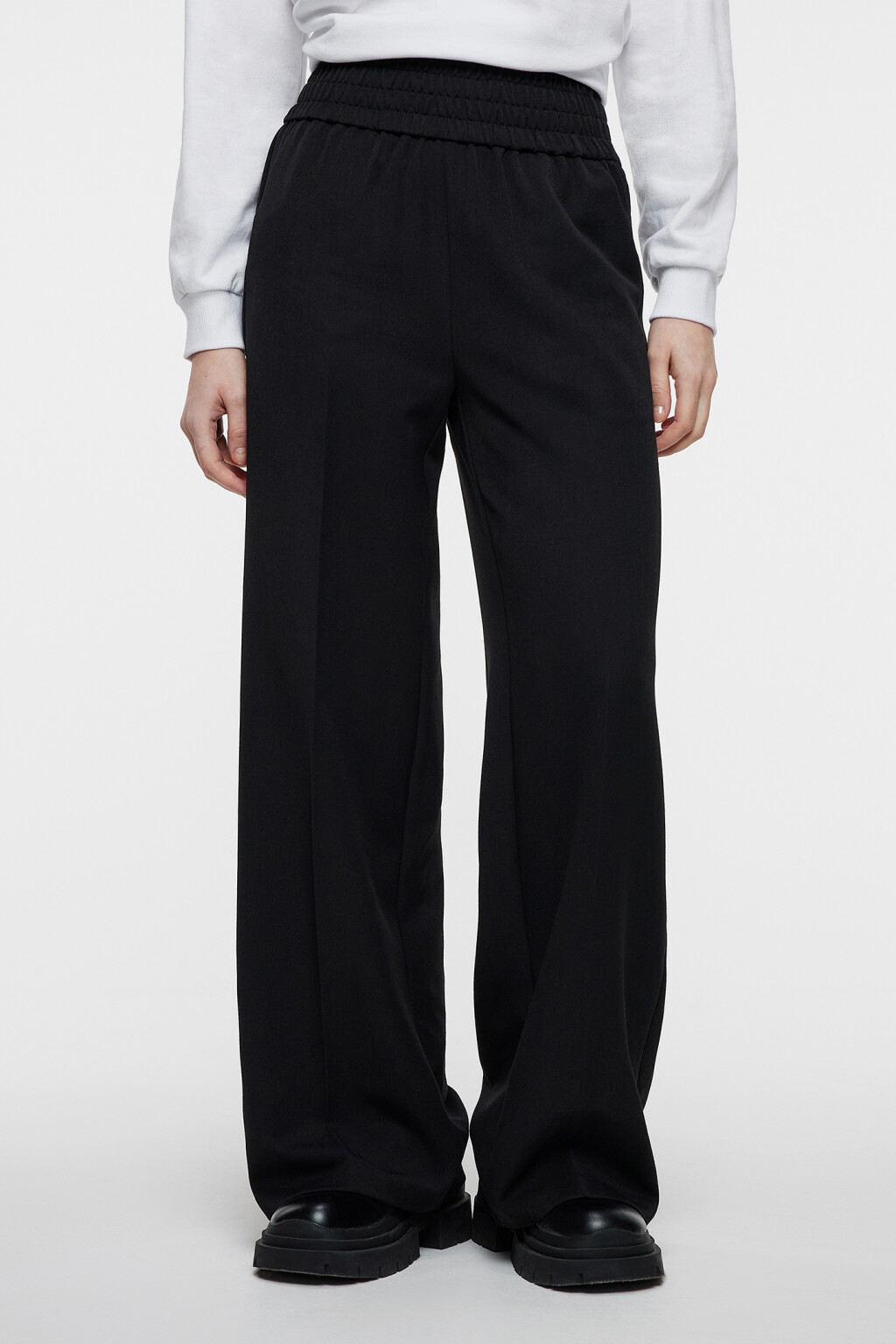 Брюки-палаццо костюмные с поясом на резинке - цвет черный - 1