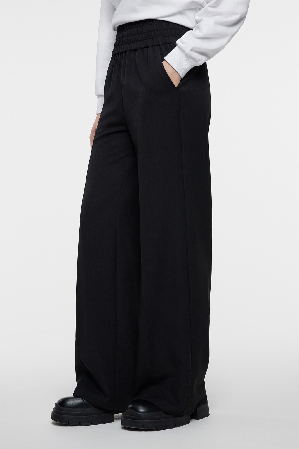 Брюки-палаццо костюмные с поясом на резинке - цвет черный - 2