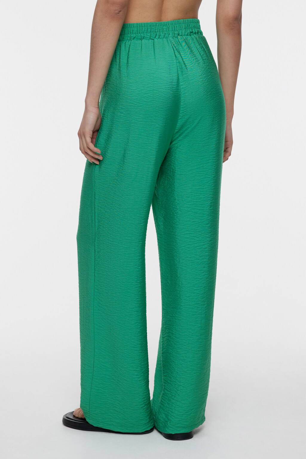 Брюки прямые вискозные с поясом на резинке - цвет зеленый - 4