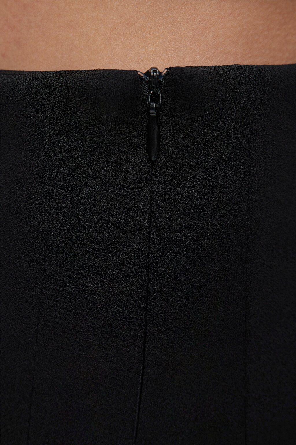 Юбка мини креповая плиссированная с высокой посадкой - цвет черный - 5