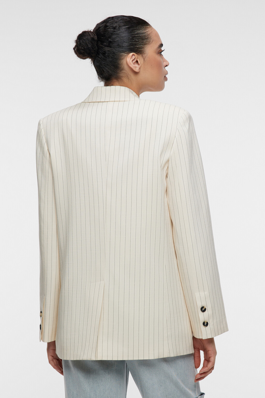 Пиджак oversize двубортный в вертикальную полоску - цвет бежевый - 4