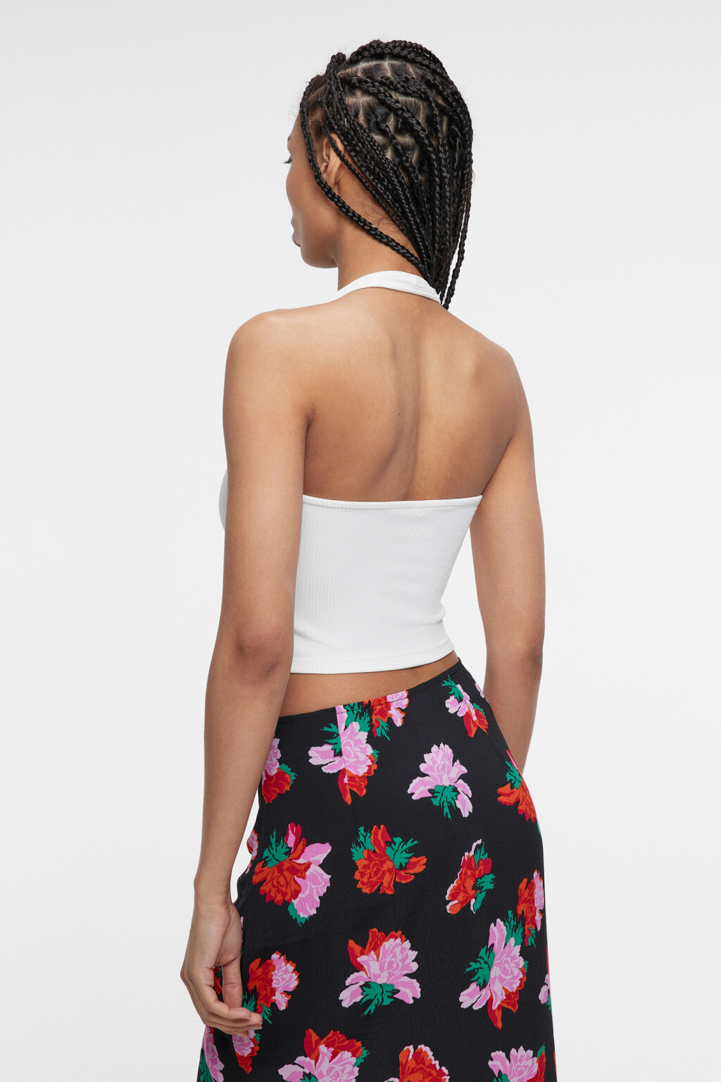 Топ-майка облегающий в рубчик с бретелью вокруг шеи - цвет белый - 3