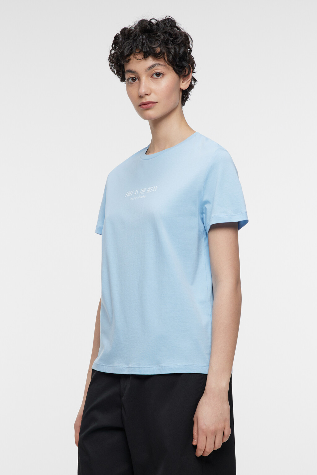 Футболка прямая хлопковая с принтом-надписью - цвет голубой - 2