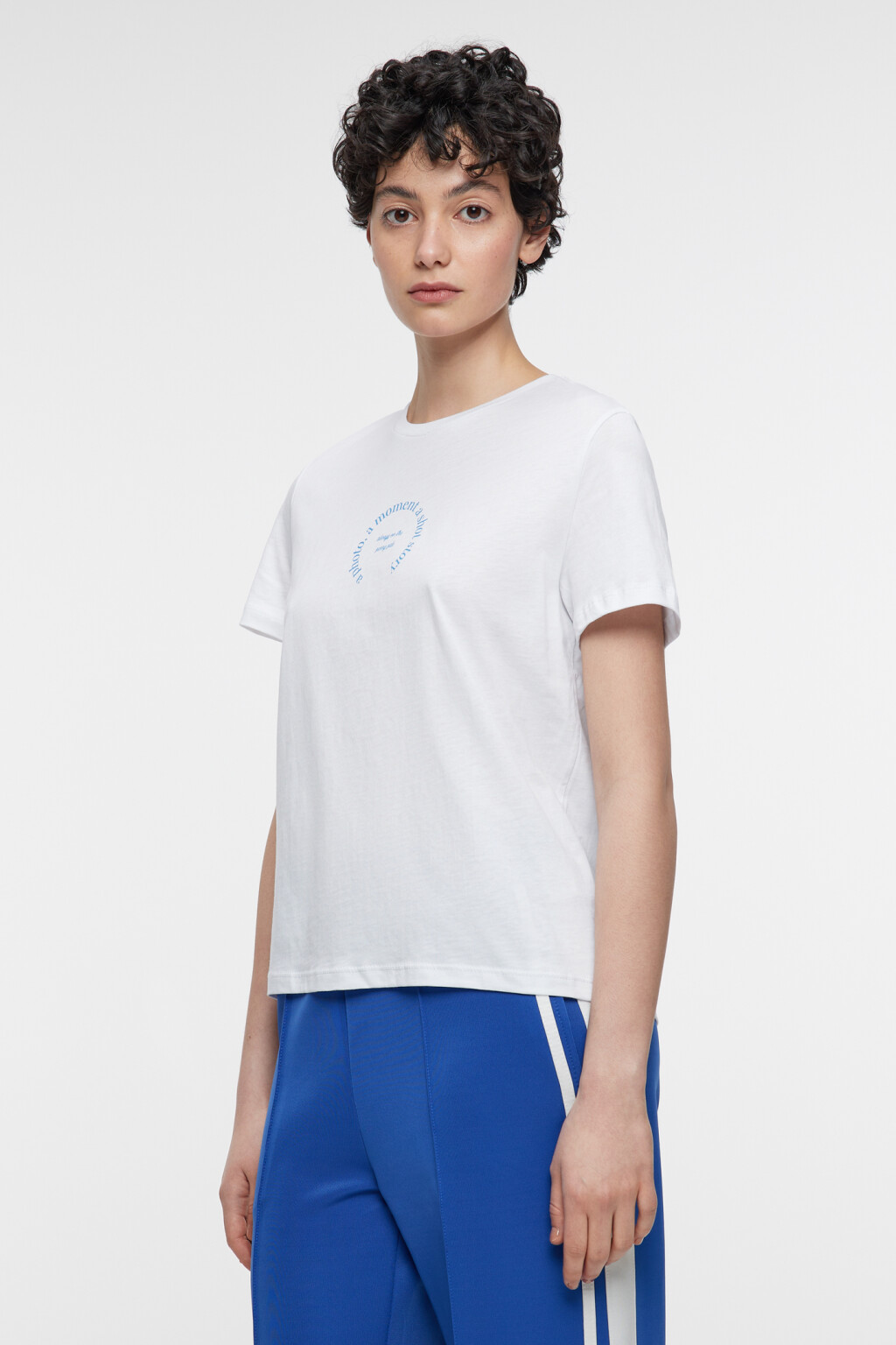 Футболка прямая хлопковая с принтом-надписью - цвет белый - 2