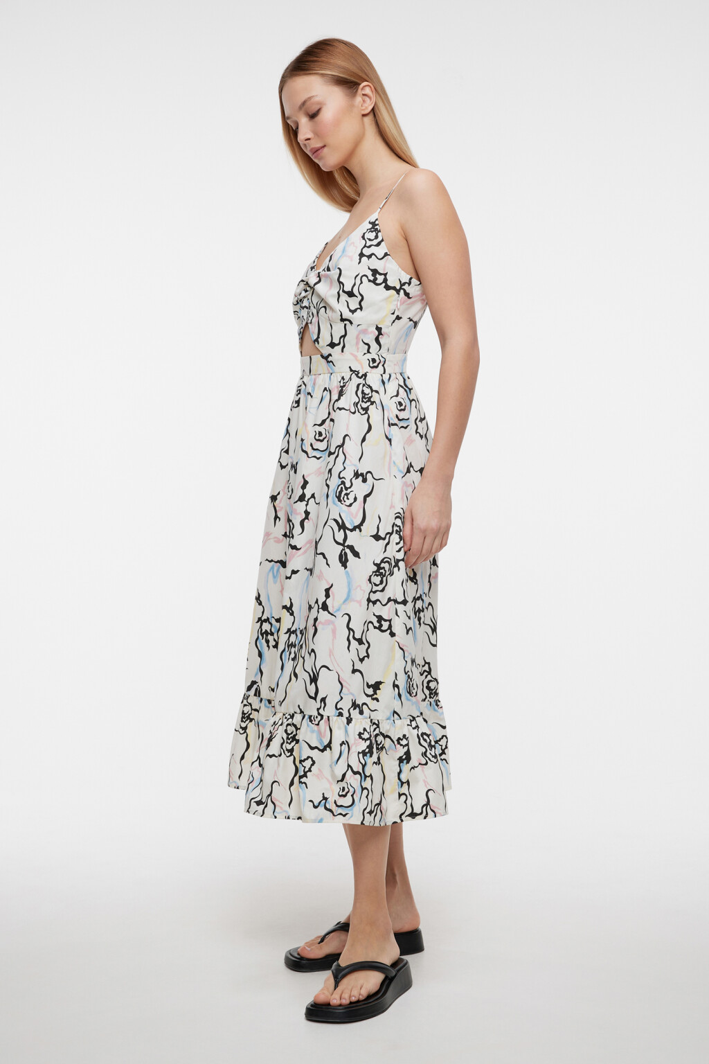 Платье-сарафан миди на тонких бретельках с воланами - цвет мультиколор - 2