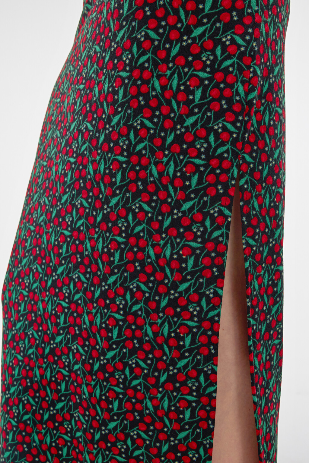 Платье миди с открытыми плечами и разрезом на бедре - цвет красный - 6