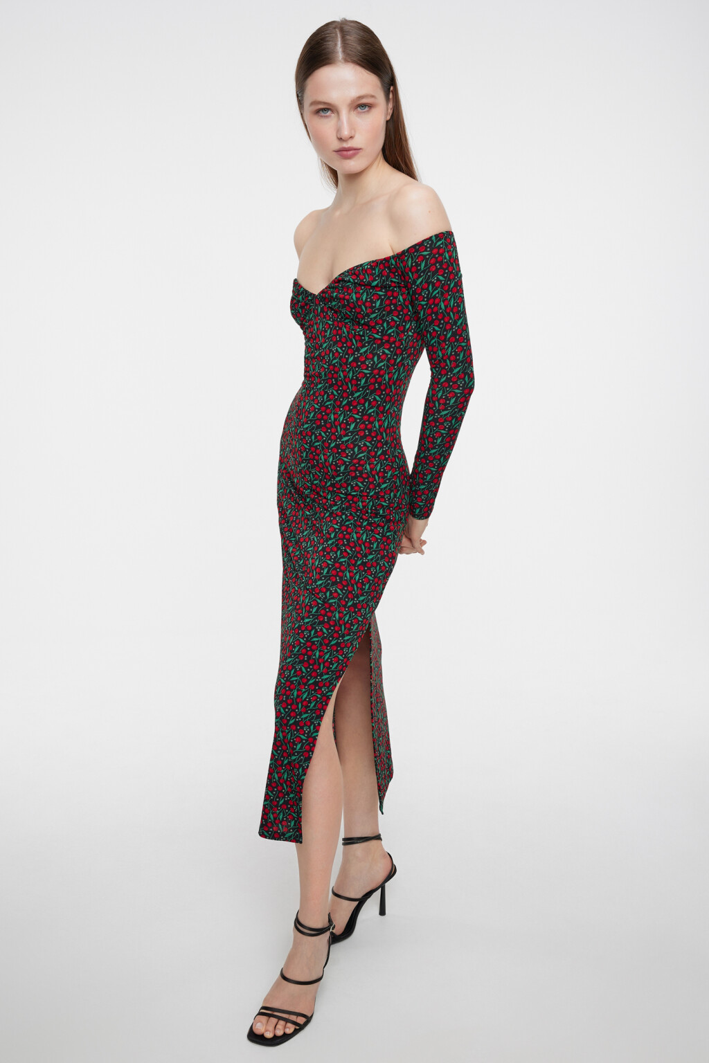 Платье миди с открытыми плечами и разрезом на бедре - цвет красный - 7