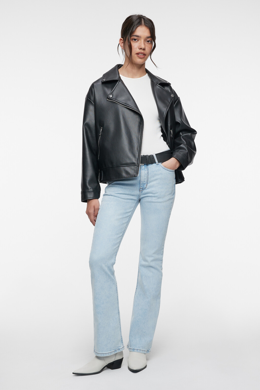 Джинсы клеш со средней посадкой и ремнем - цвет голубой - 1