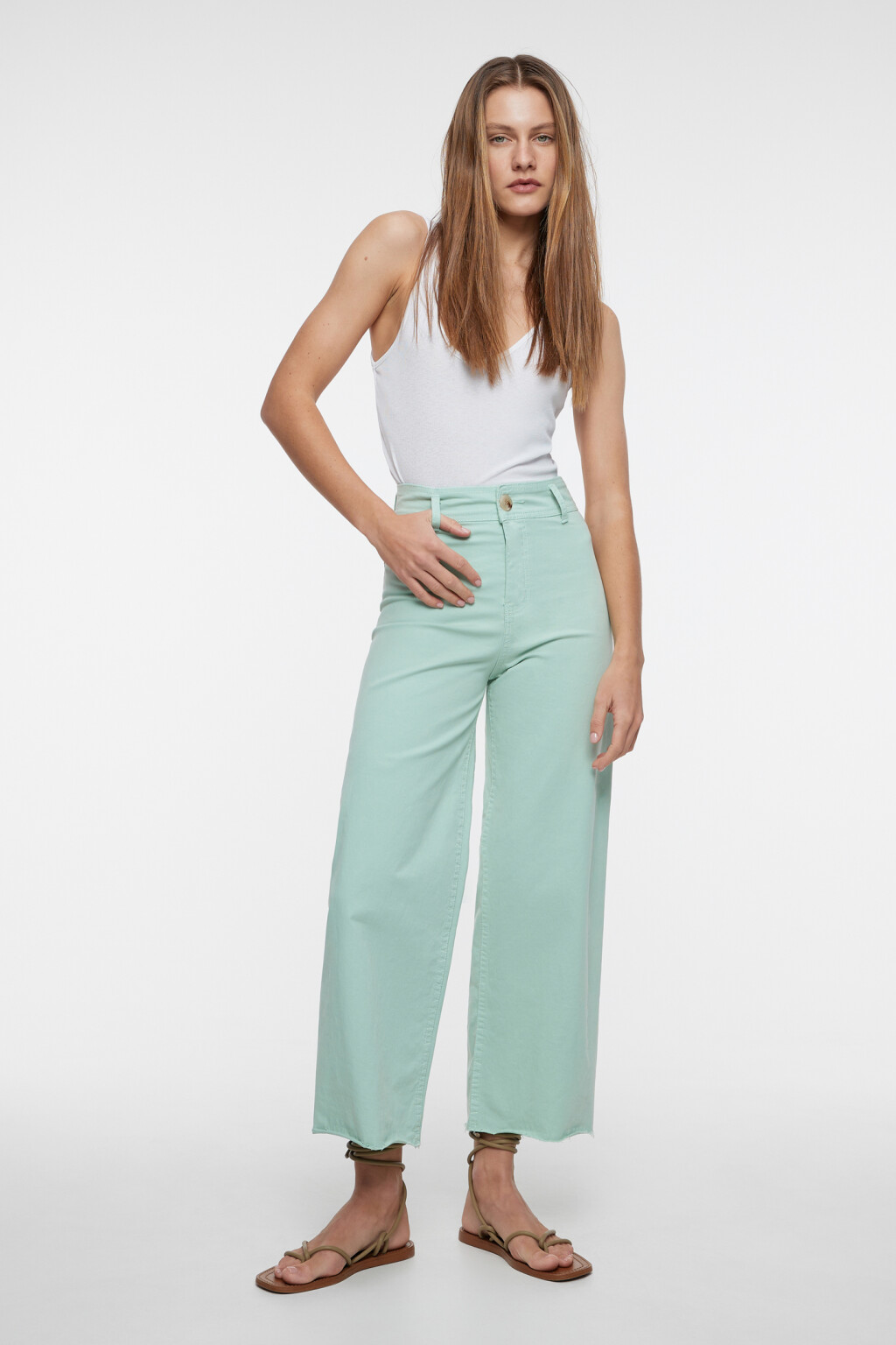 Джинсы-трубы wide leg широкие с обрезанными краями - цвет голубой - 4