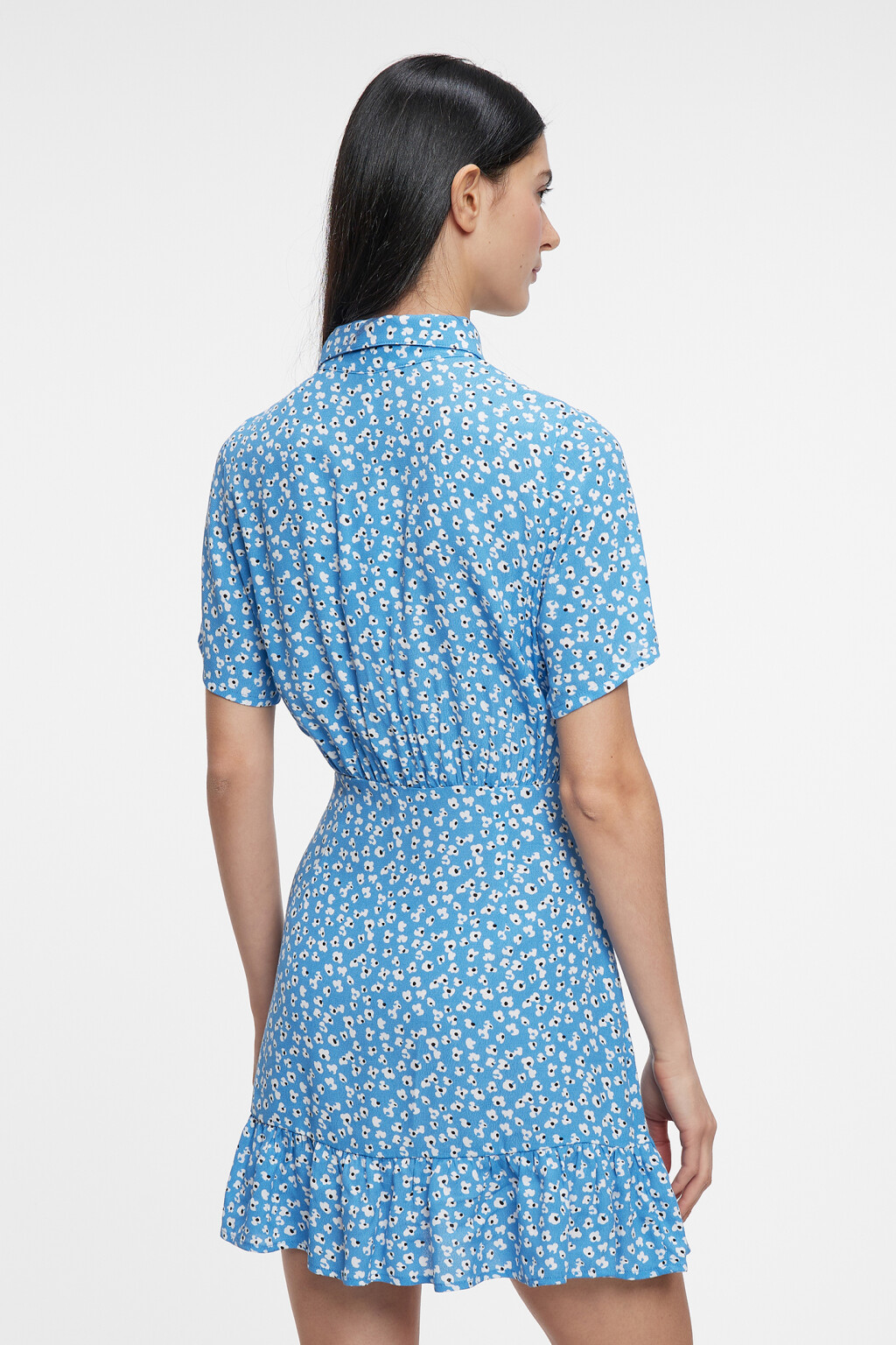Платье-рубашка мини приталенное с оборками - цвет голубой - 3