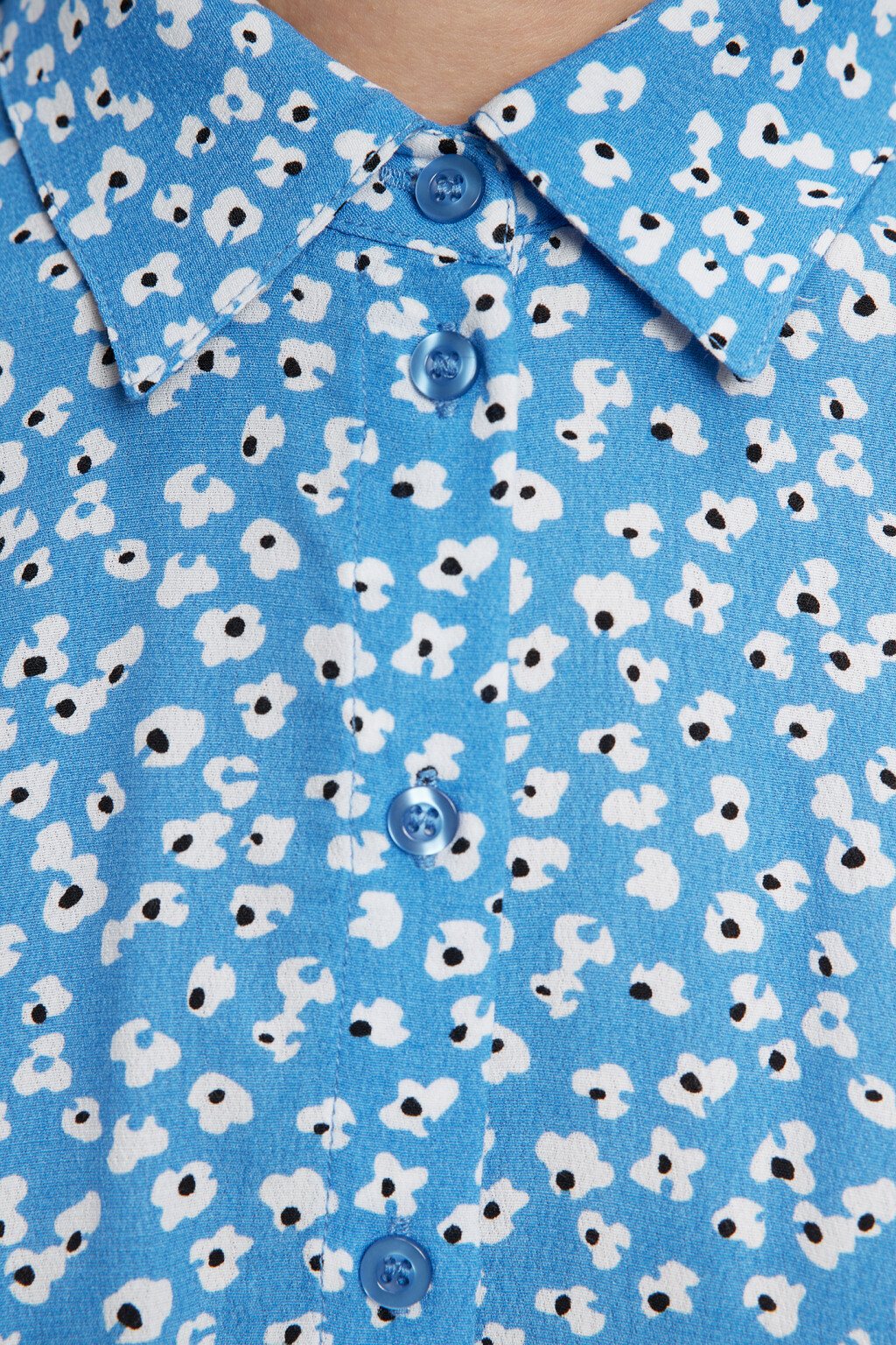 Платье-рубашка мини приталенное с оборками - цвет голубой - 5