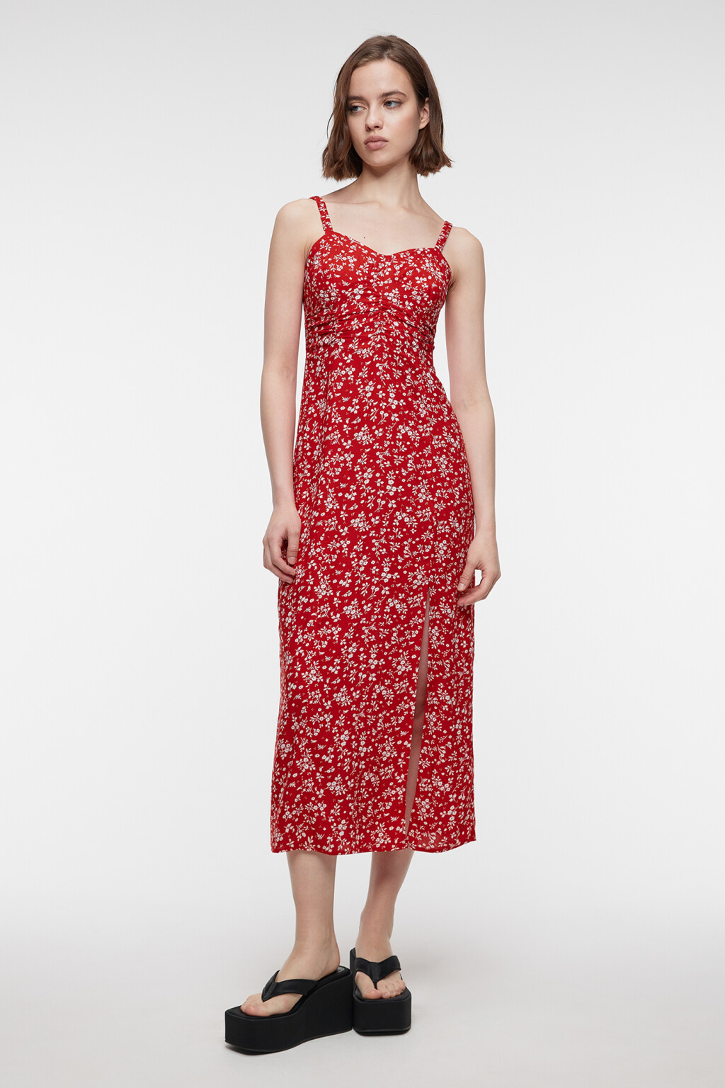 Сарафан миди вискозный с разрезом на бедре - цвет красный - 4