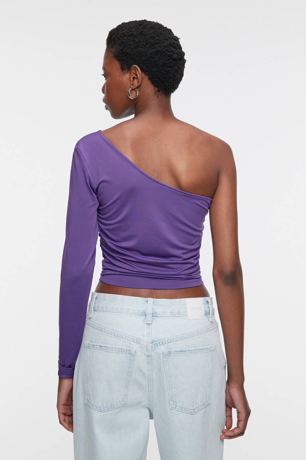 Блузка-топ укороченная облегающая на одно плечо - цвет фиолетовый - 3