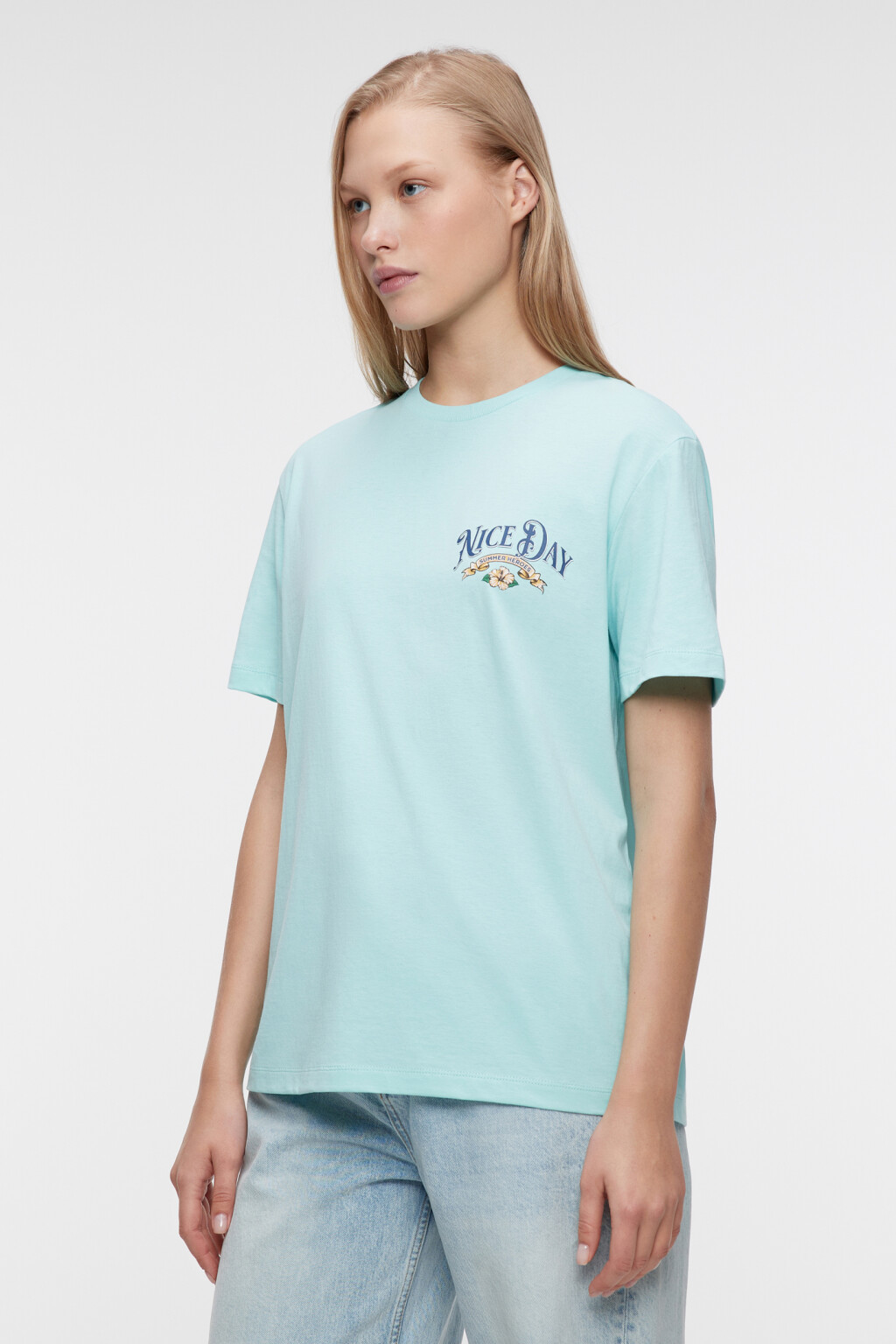 Футболка свободная хлопковая с принтом и надписями - цвет голубой - 4