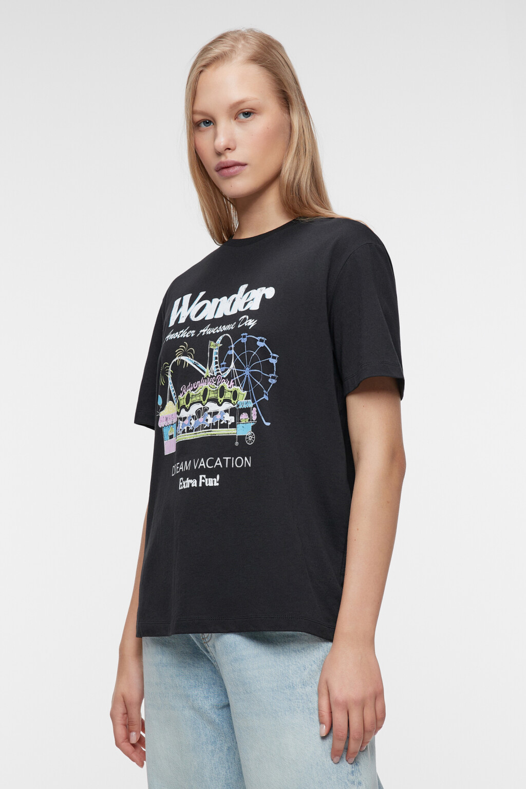 Футболка свободная хлопковая с принтом и надписями - цвет черный - 3