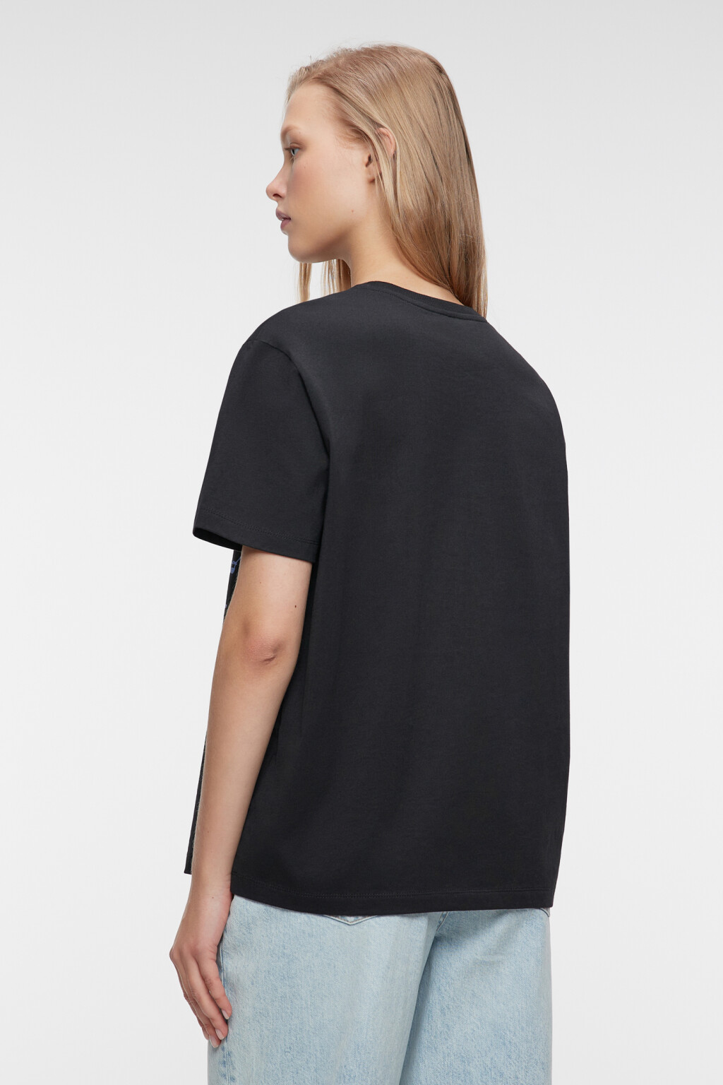 Футболка свободная хлопковая с принтом и надписями - цвет черный - 4