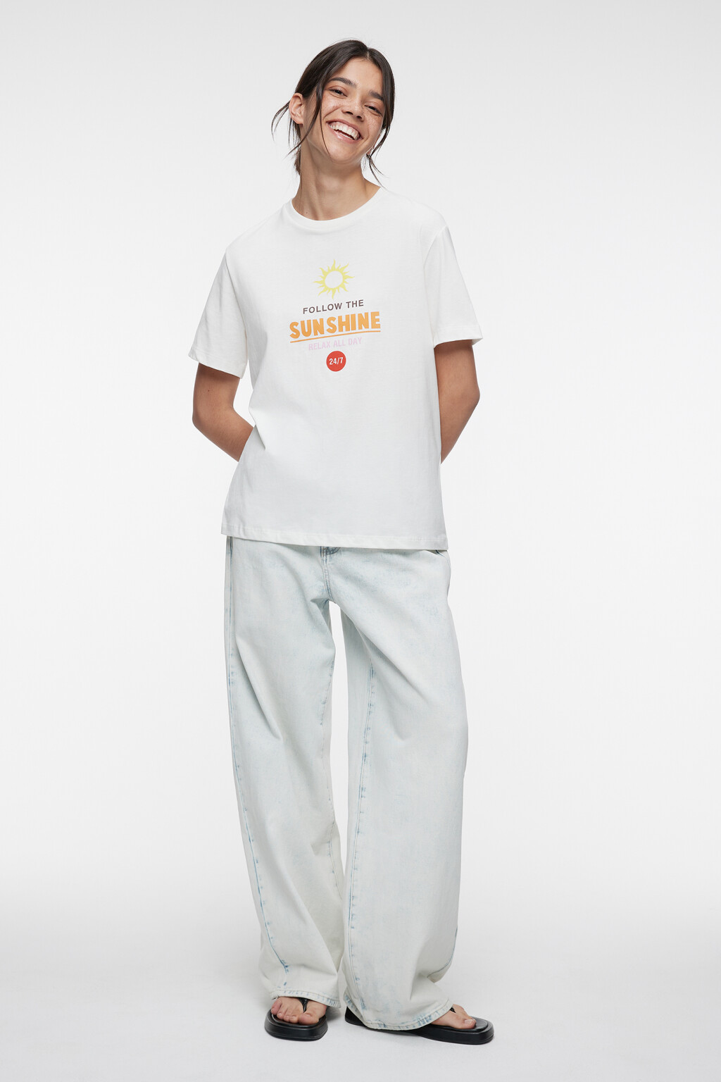 Футболка свободная хлопковая с принтом и надписями - цвет бежевый - 5